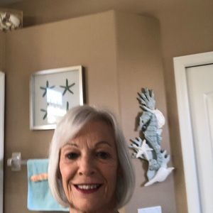 Meet your Posher, Diane